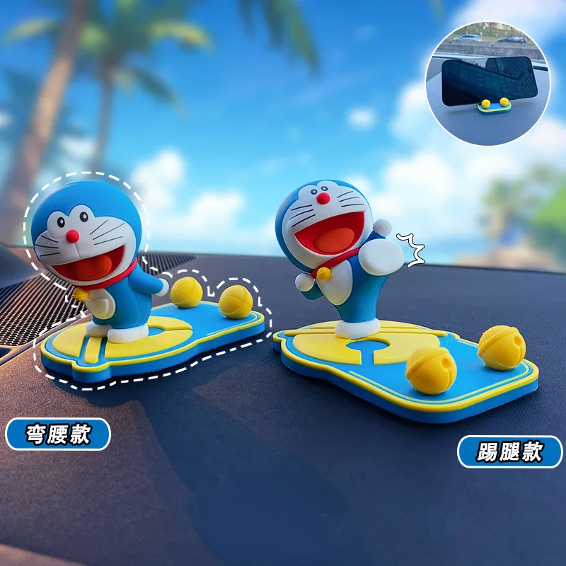 Фото Оригинальный держатель для телефона Doraemon Bend Over Kick, портативный, из ПВХ, для спальни и рабочего стола, украшение, подарок для девочки на праздник №1