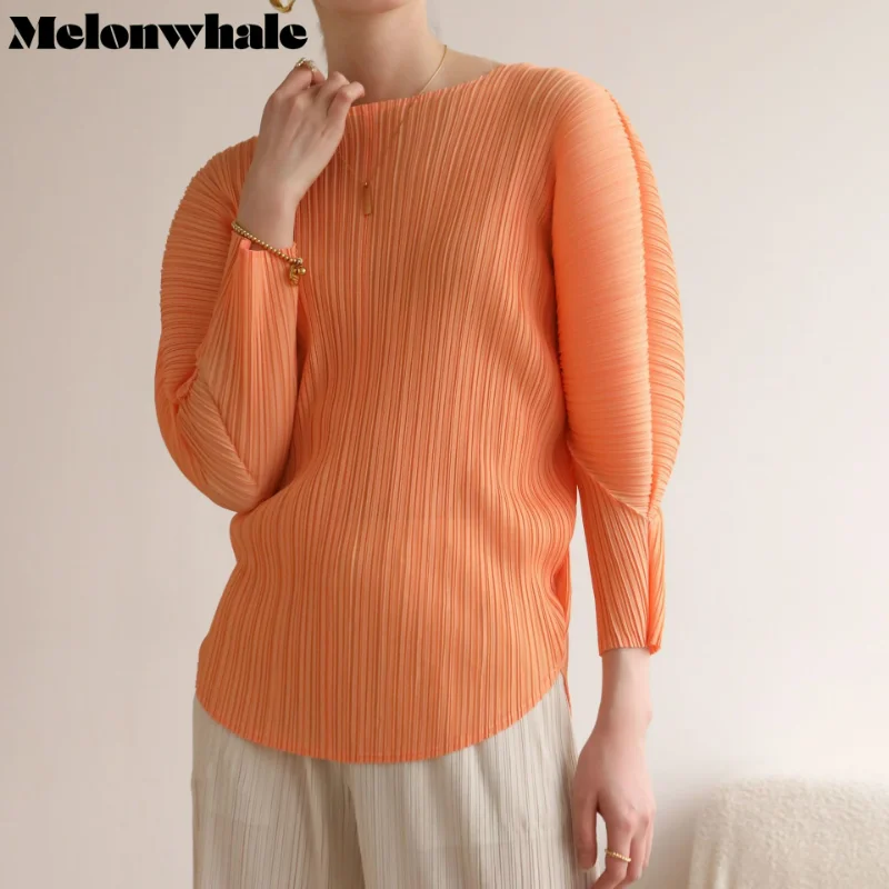 

MelonWhale Miyake Pleated Long Batwing Sleeve O Neck T-shirt Women 2023 Spring Summer Solid Color Pullover Loose All-Matching