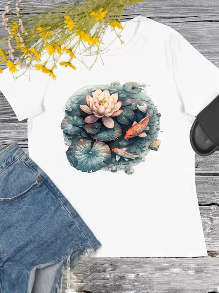 Футболка женская с коротким рукавом круглым вырезом и принтом