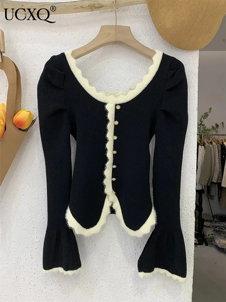 

UCXQ Flare Sleeved Knitted Shirt Women Black White Contrast Single Breasted Sweater Blusas Top 2023 Autumn Winter New 23A5187