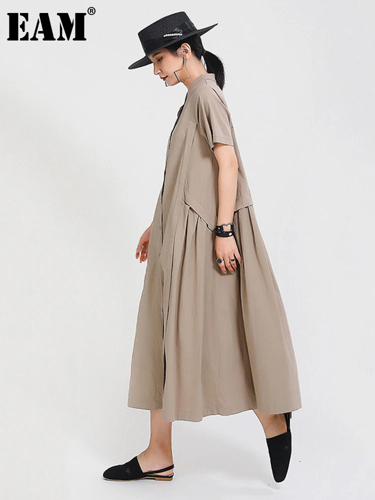 

[EAM] Women Army Green Pleated Long Dress New Stand Collar Short Sleeve Loose Fit Fashion Tide Spring Summer 2023 1X937