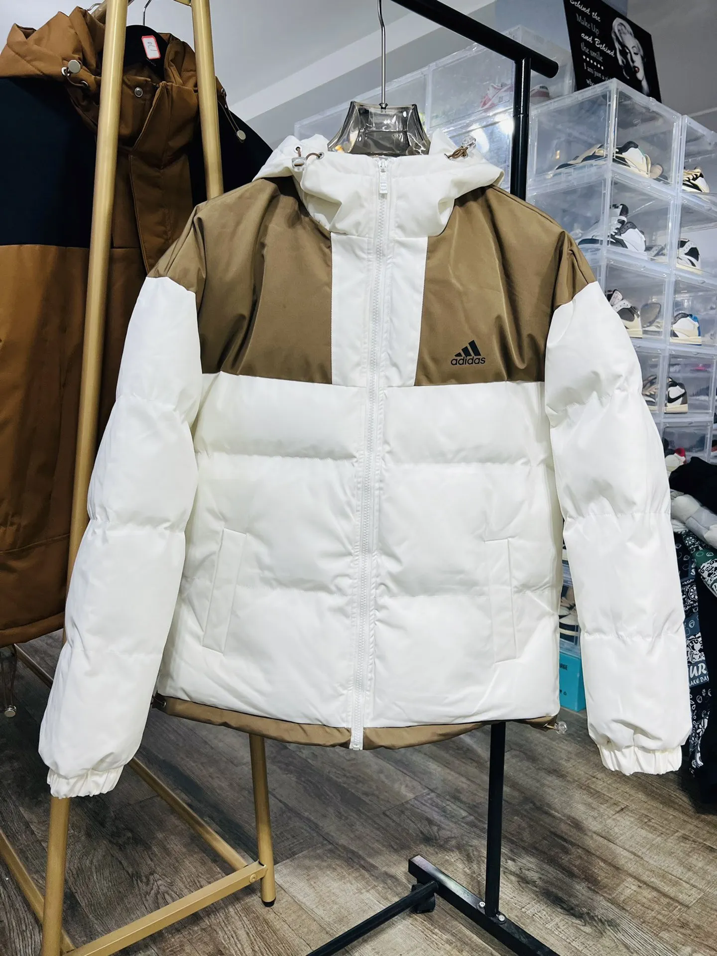 Пуховик adidas ветрозащитный согреться против морщин Тонкая посадка Зимняя