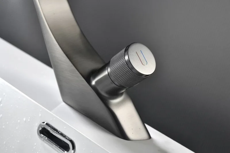 Роскошный латунный смеситель для раковины с водопадом современный одним