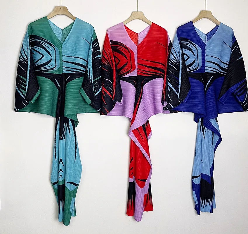 Miyake Pleated Dress Autumn New Fashion Foreign Print Bat Sleeves V-neck Loose Mid-length Bottom Dresses