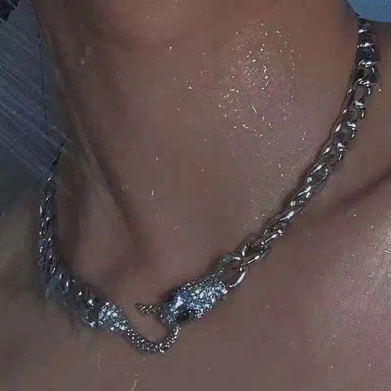 Женская цепочка-змея, металлическая цепочка-ожерелье, ювелирные изделия Женская цепочка-змея, металлическая цепочка-ожерелье, ювелирные изделия