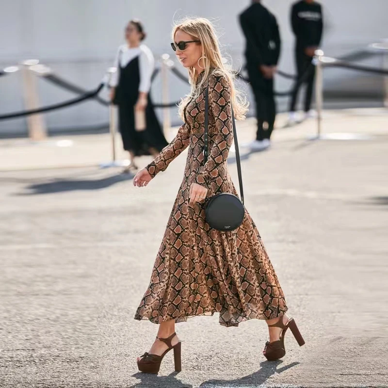 

python skin pattern retro print long dress lady temperament luxury print button waist big swing pointed collar long sleeve dress