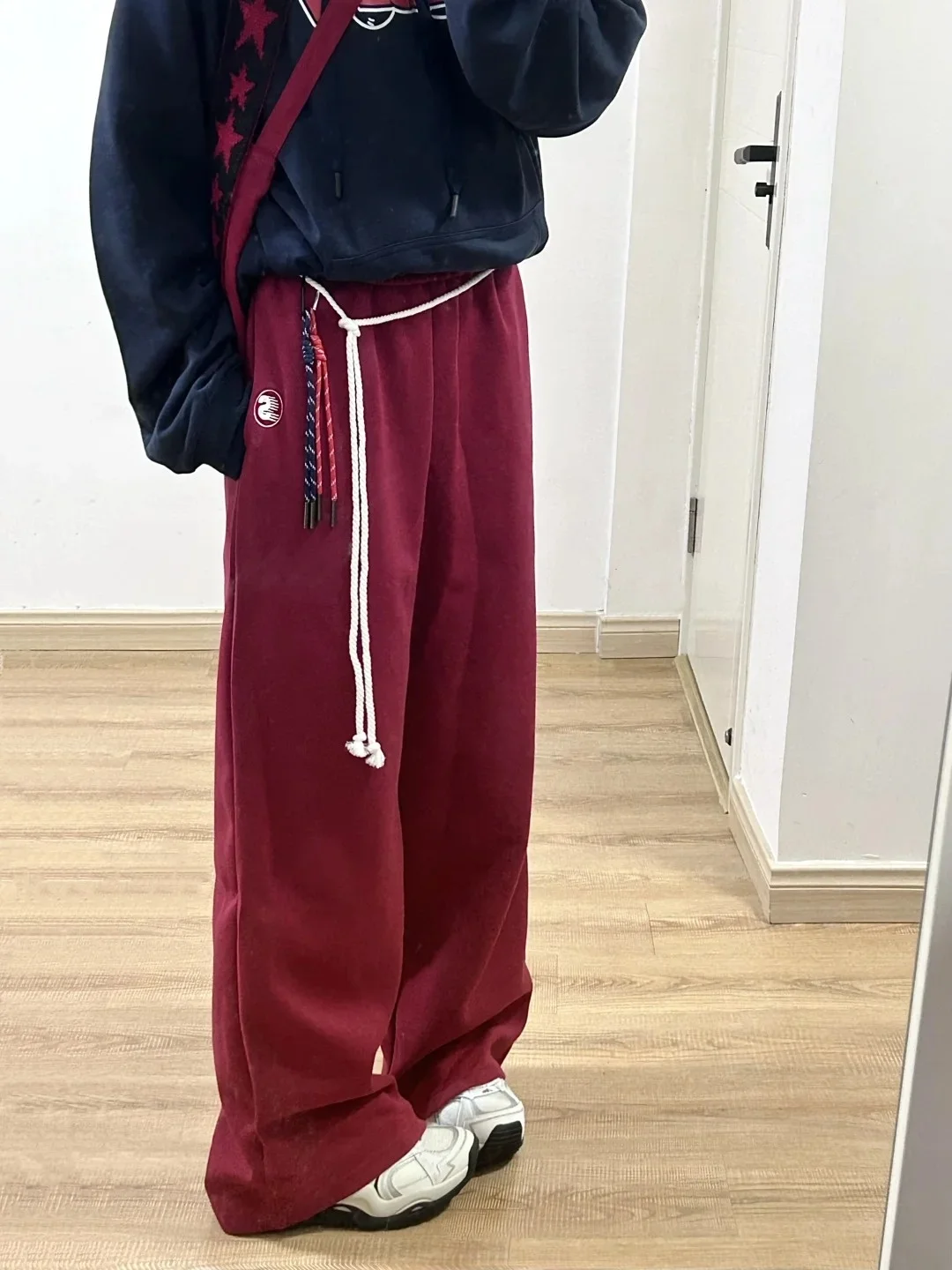 Свободный крой мужские красные ленивые широкие брюки для уличных танцев