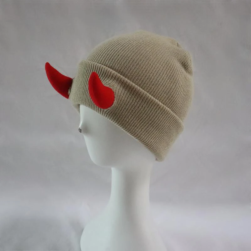 Шапка в виде дьявола