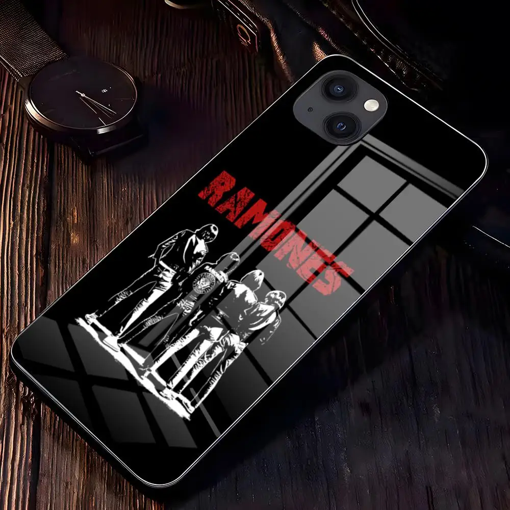 Фото Чехол для телефона Band Punk R-Ramones для iPhone 17 Pro Max 16 15 14 Pro Max 13 11 X Xs Xr 8 7Plus, стеклянный чехол №5