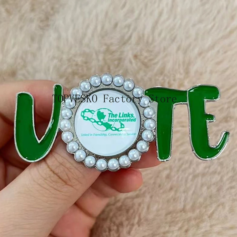 Зеленый значок LINKS с логотипом VOTE брошь жемчугом