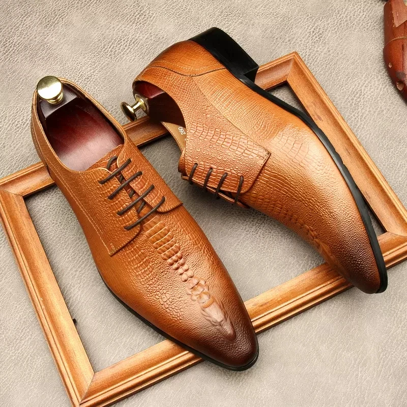 

Top Genuine Cow Leather Crocodile Pattern Men Formal Wedding Dress Shoes Pointed Toe Black Brown Men Brogues Oxfords New Spring