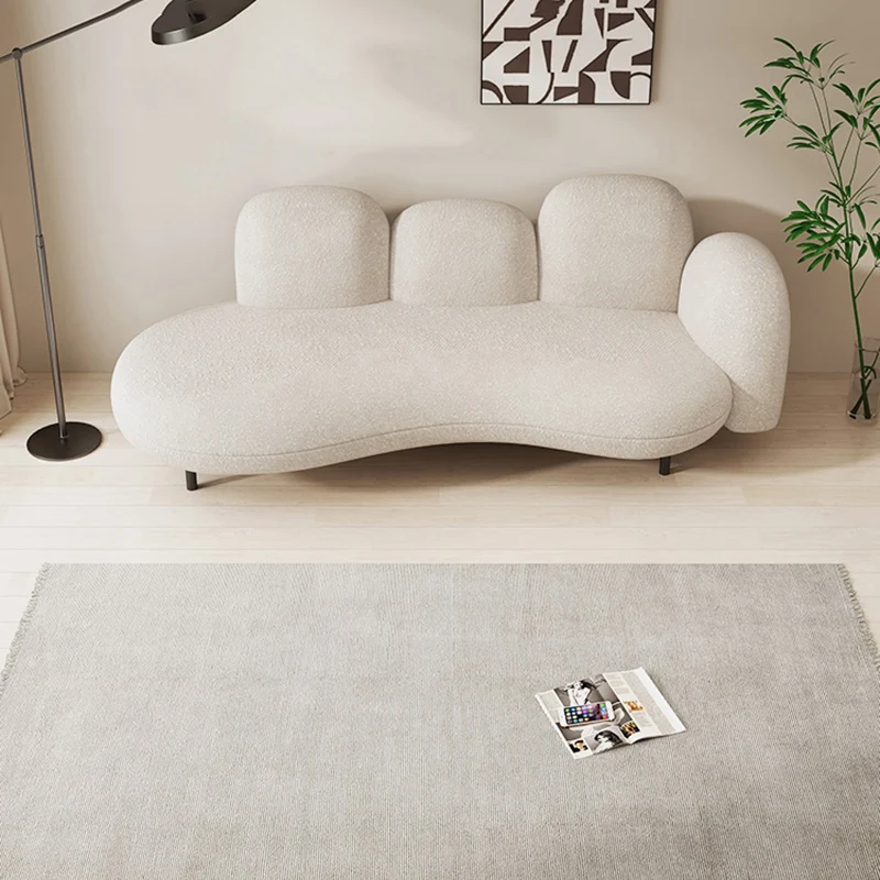 Простые бархатные мягкие черные удобные дизайнерские белые изогнутые диваны