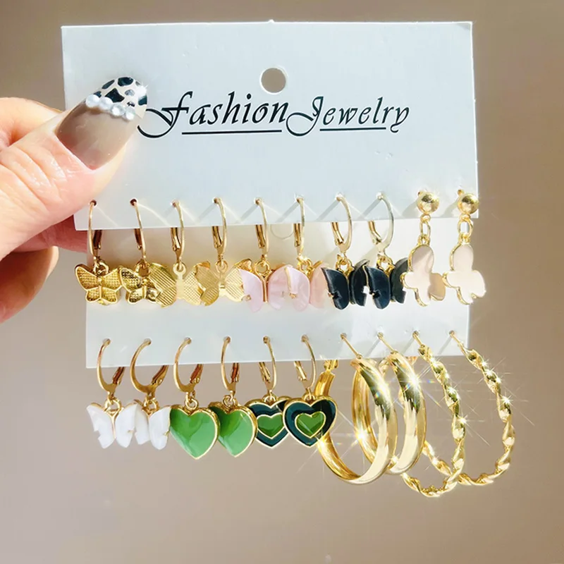 

Boho Green Hearts Love, женские серьги, набор, модные ювелирные изделия, новинка 2022, полимерные бабочки, акриловые, C стиль, панк, золотые, металлические...