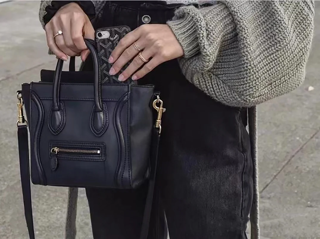 Tidal Litchi Pattern Smiling Face Handbag Personalized Bucket Bag Retro Large Capacity Fashion Simple One Shoulder Crossbody Bag