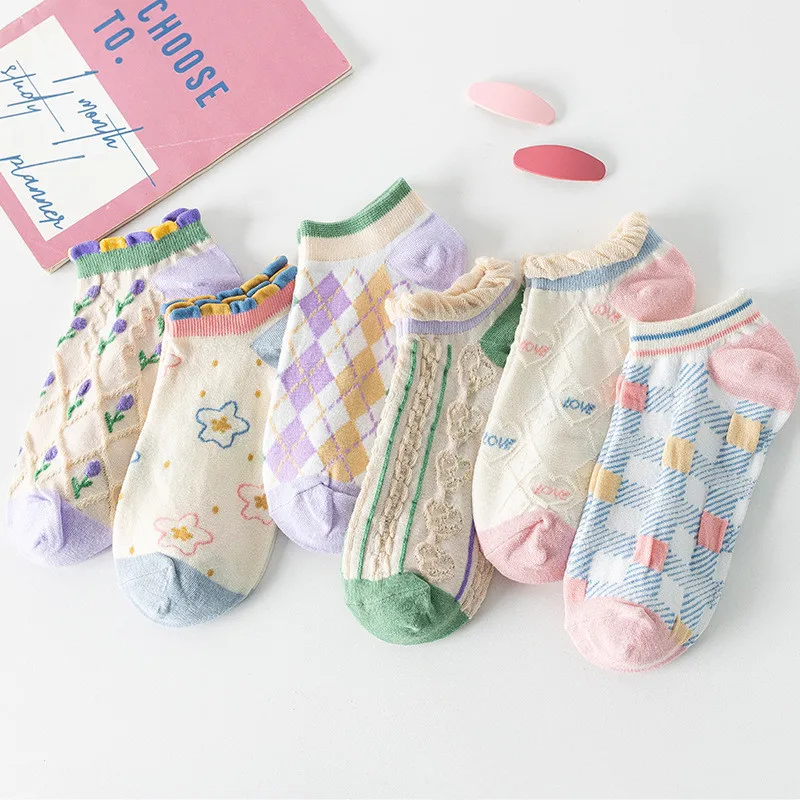 

College Style Japanese Kawaii Girls Cute Short Socks Lolita Lace Ruffle Socks Cotton Breathable Summer Women Low Cut Ankle Socks