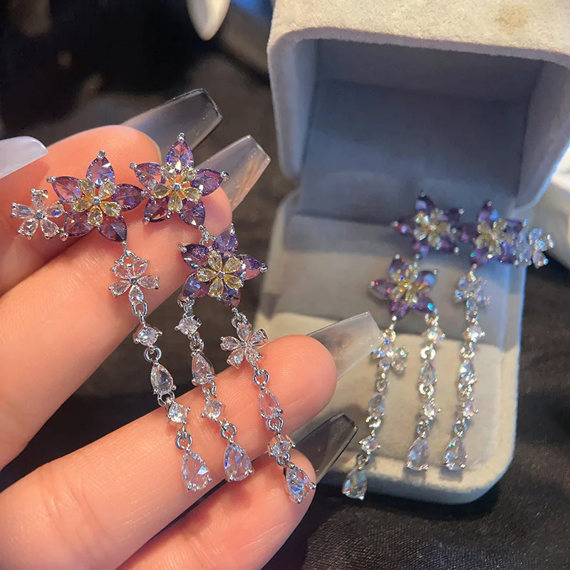 Женские серьги с кисточками из циркония