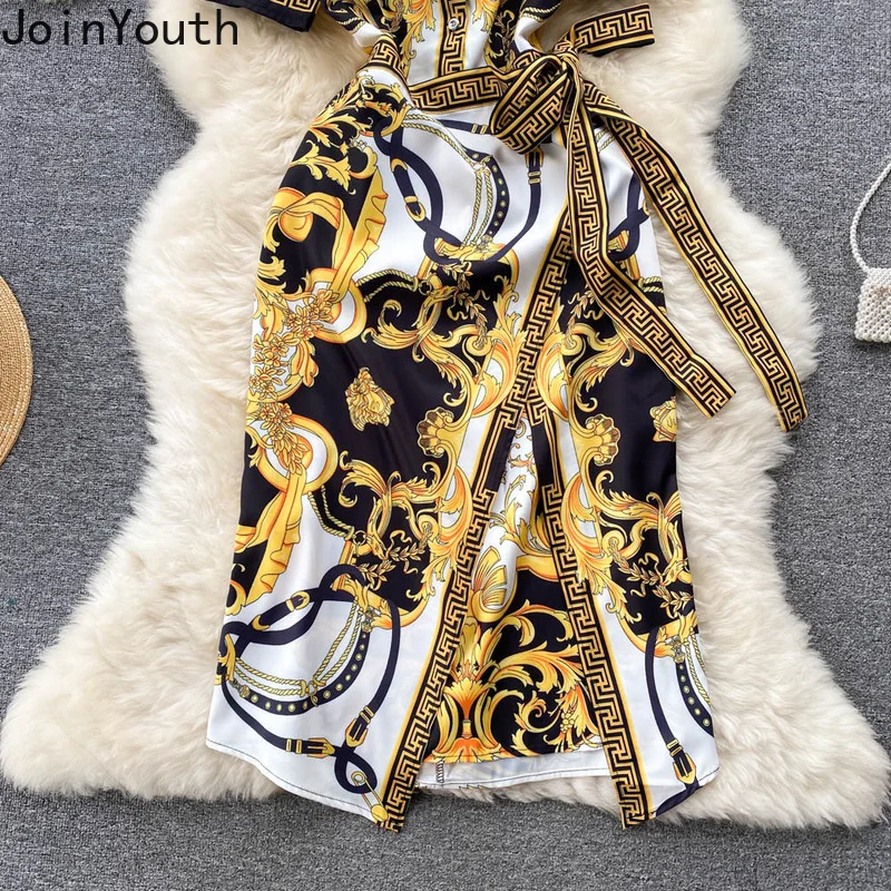 Женское платье с круглым вырезом длинным рукавом и кружевной талией