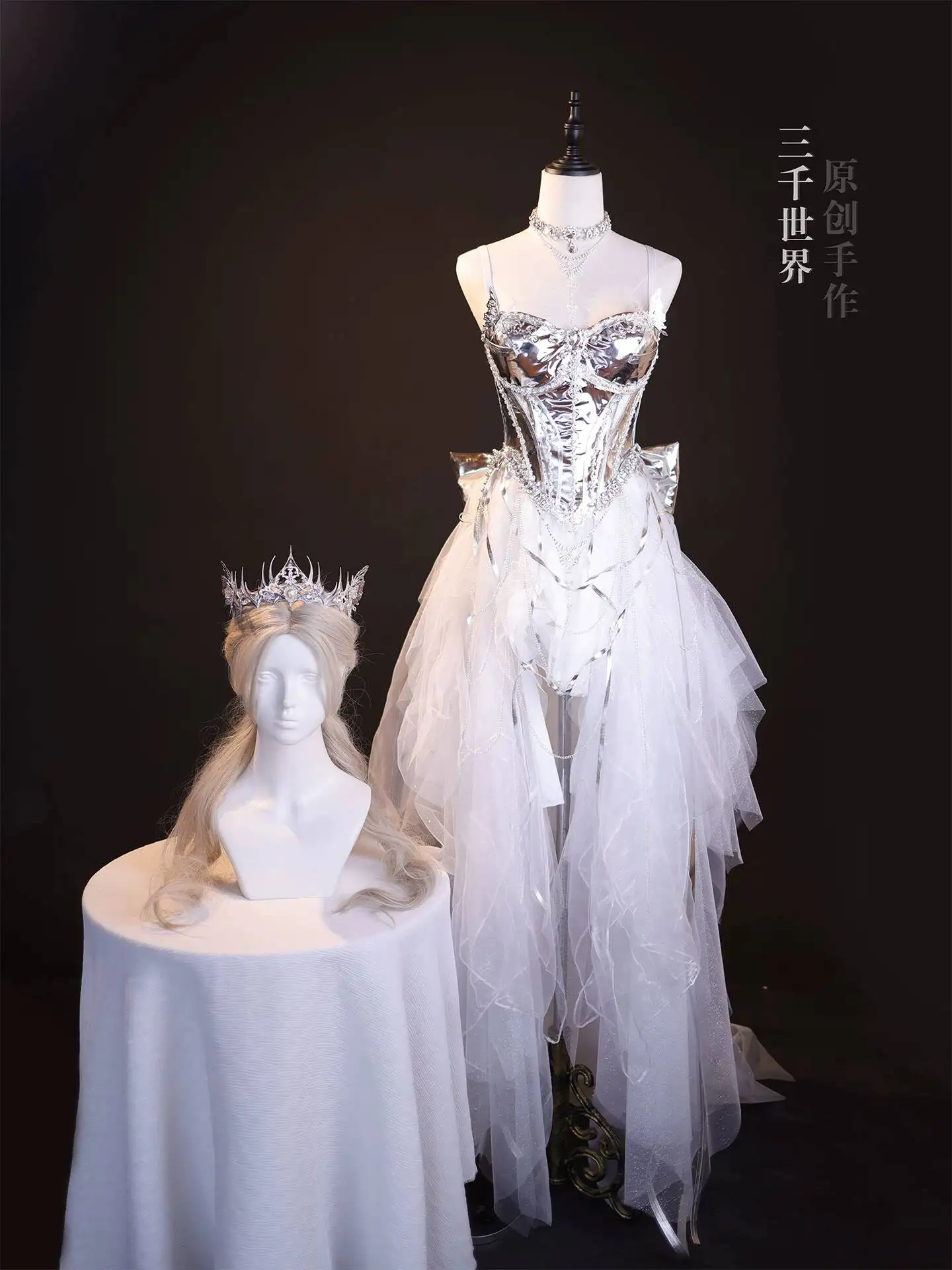 Фото Корсет Cyber Silver Shiny Fishbone из плотной сетки для музыкальных фестивалей, EDC, для выступлений в прямом эфире, для интернет-знаменитостей и модниц №3