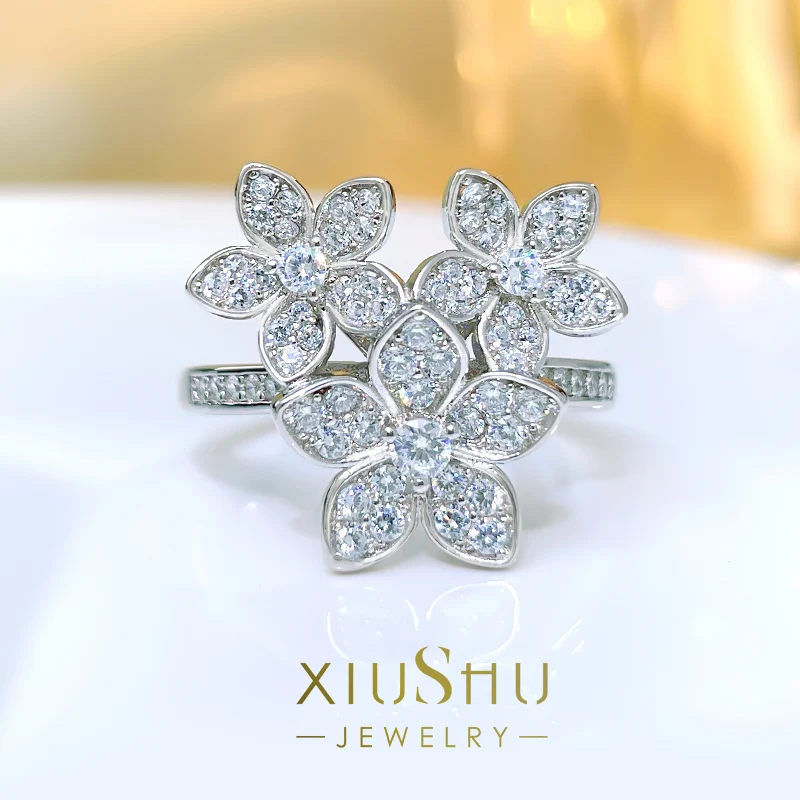 

Versatile niche design, three flower 925 silver ring, high carbon diamond, fashionable temperament, Japan and South Korea
