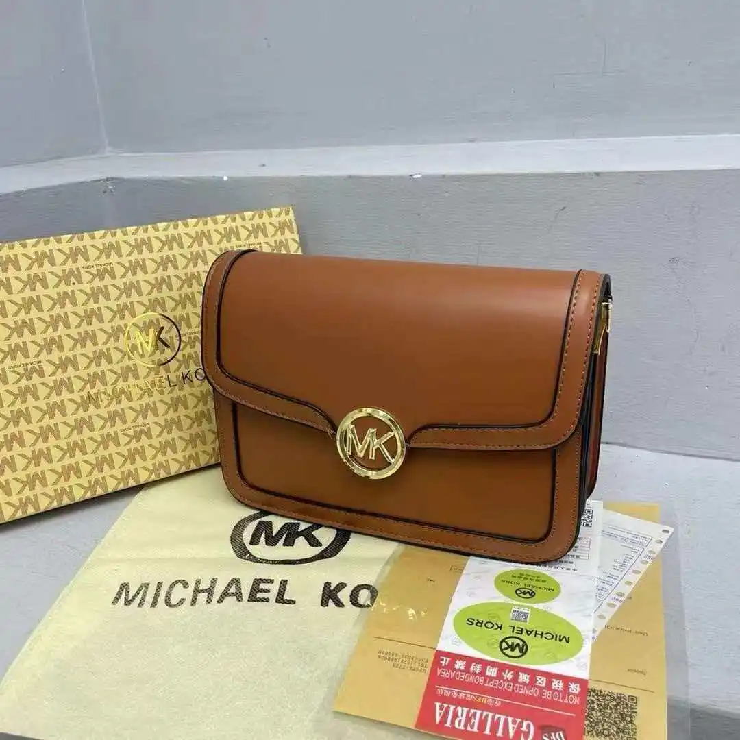 Фото Женская сумка через плечо Michael Kors Jet Set Travel Print, классическая популярная женская сумка через плечо в стиле ретро, изготовленная из высококачественных материалов. №1
