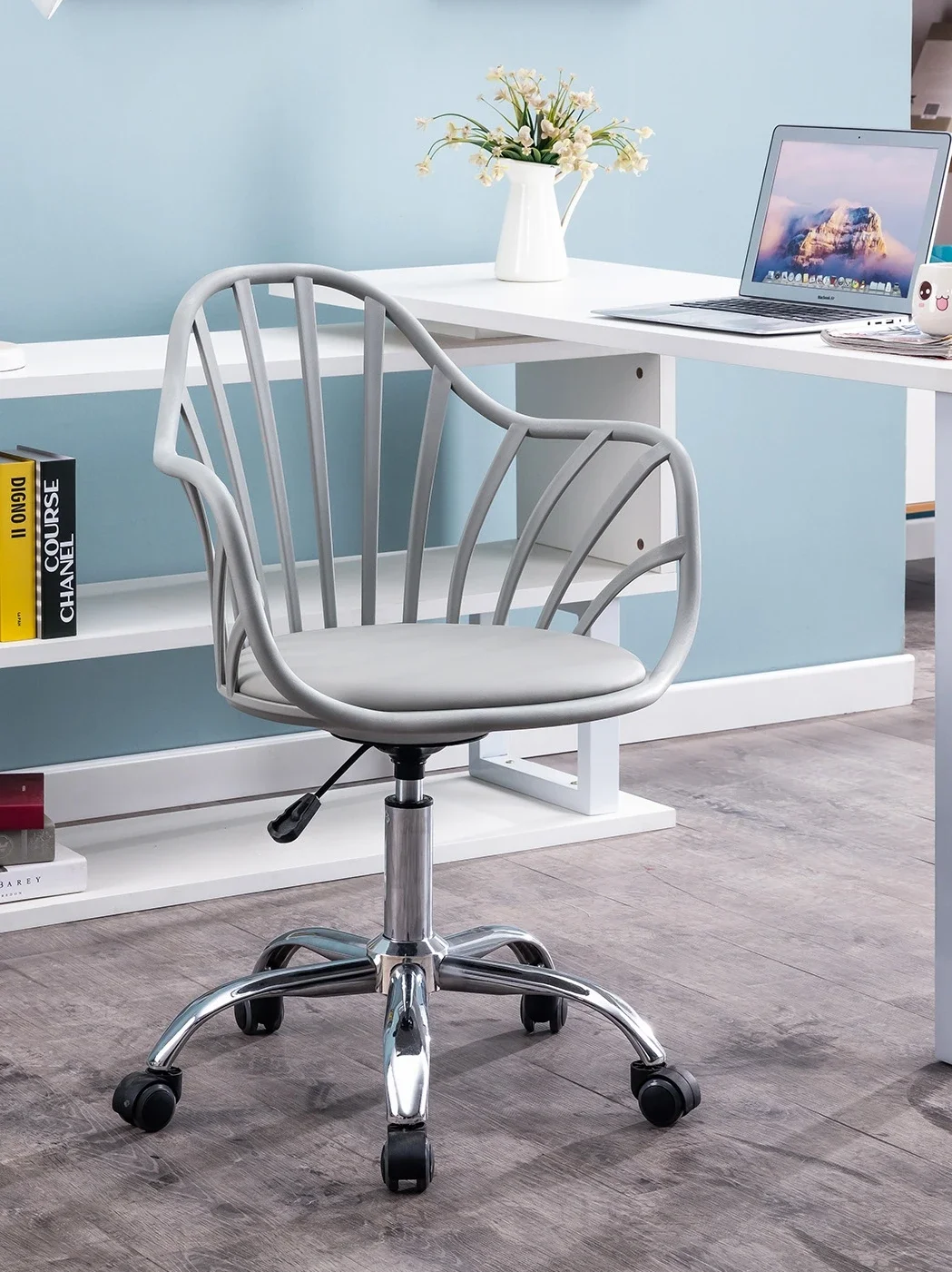 

Computer Chair Home Rotating White Chair Office Chair Minimalist Creative Mobile Lifting Conference Nordic Ins Swivel Chair