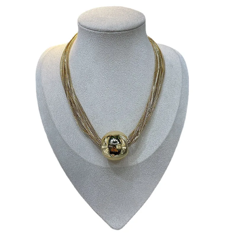 

Folded collar temperament Spice geometric ball personality necklace European and American punk exaggerated multi-layer chain