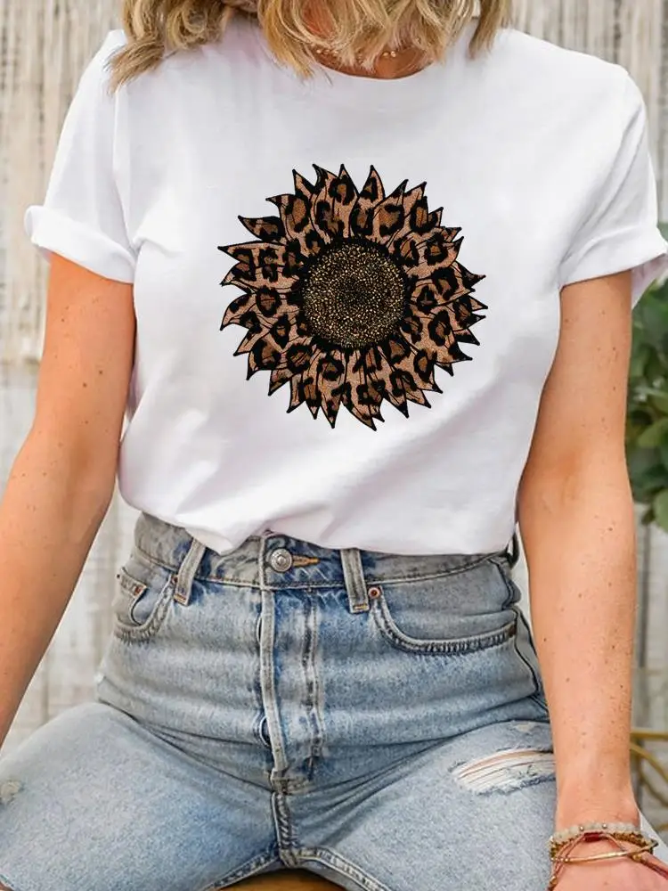 

Женская футболка с коротким рукавом, леопардовым принтом и графическим принтом