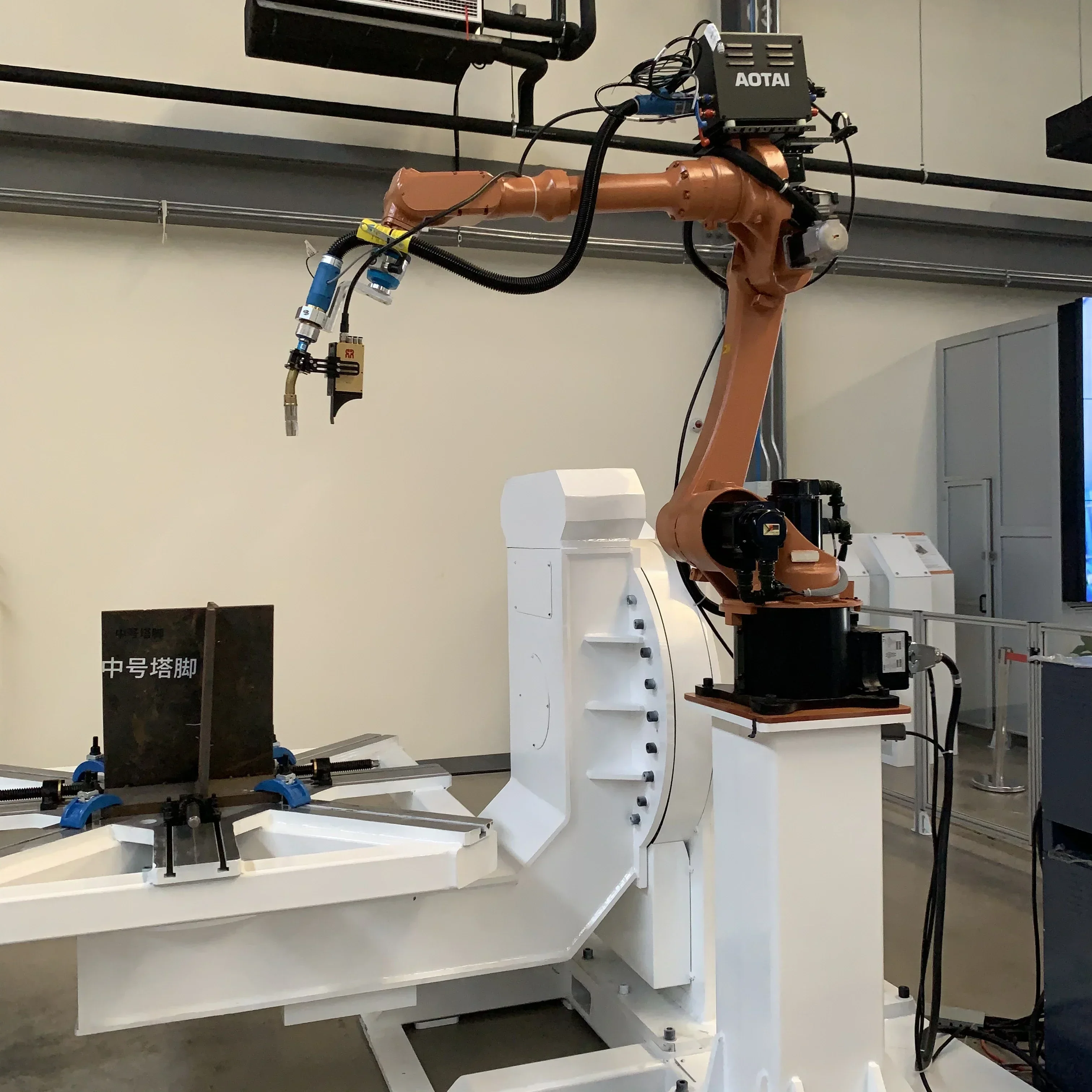 Новинка 2020 промышленный шаговый робот 6-осевой сварочный arm SA8/1800