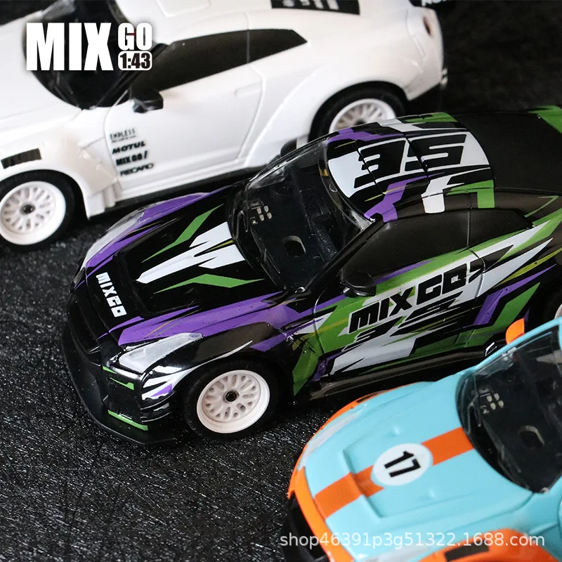 Фото Радиоуправляемая машинка Sniclo 1:43 Sisilok Master Edition MG117 с гироскопом, задним приводом и дифференциалом, подарок на день рождения для мальчика №2