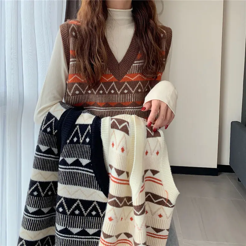 Chic Hit Color Retro Knitted Vest Women Autumn Winter 2021 Student J2K Slim Sleeveless Waistcoat Vest Tide Y2k Sweater Vests