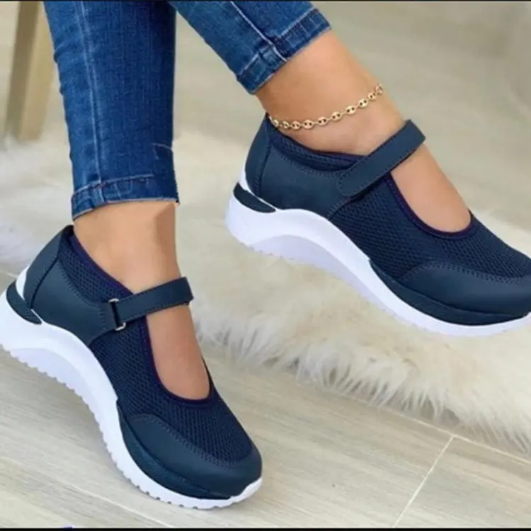 Fashion Sneakers for Women Round toe knitted platform sandals Mesh Breathable Loafers Tenis Feminino Casual Sports Women Flats