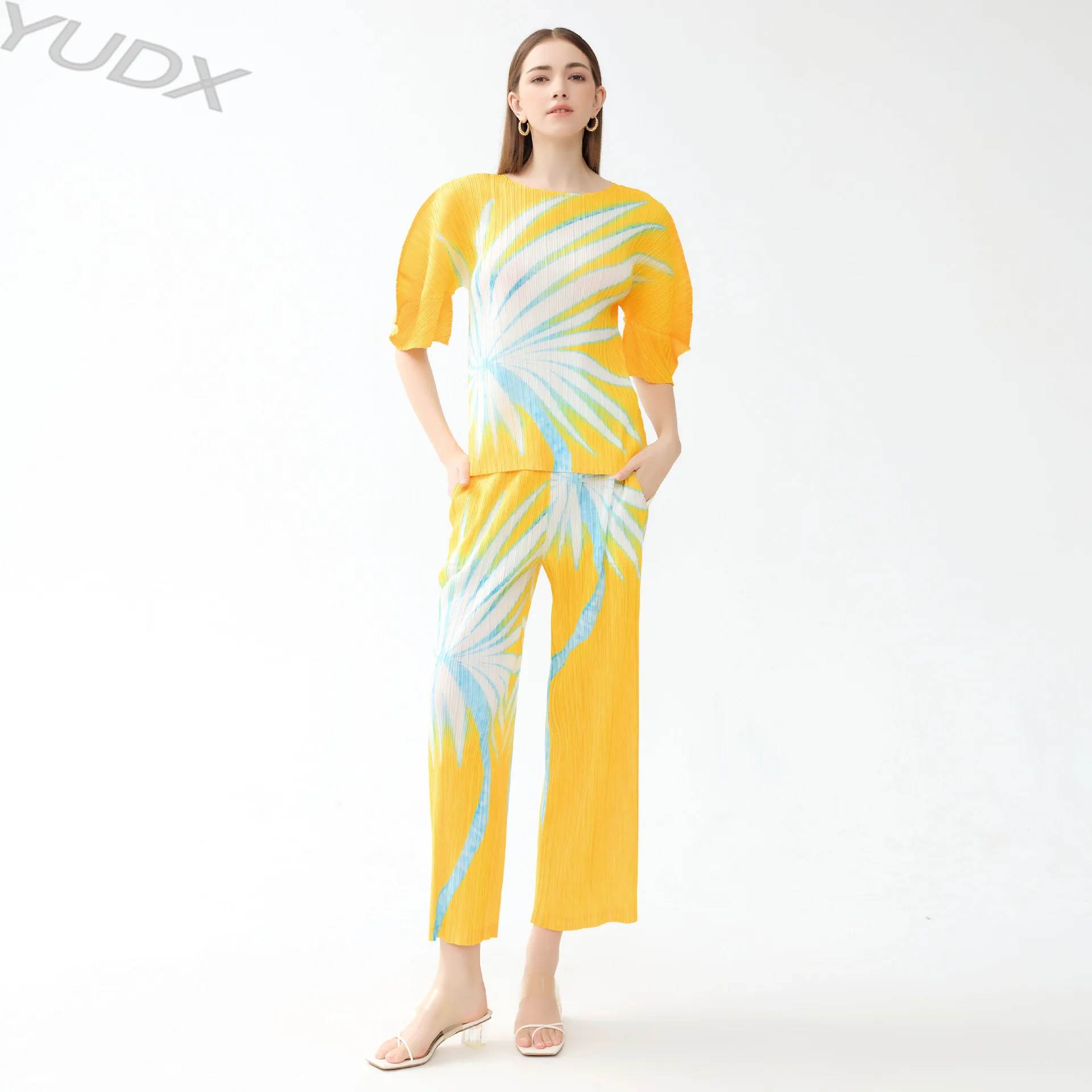 Женский плиссированный комплект из 2-х предметов осень 2023 топ с рукавом миаке