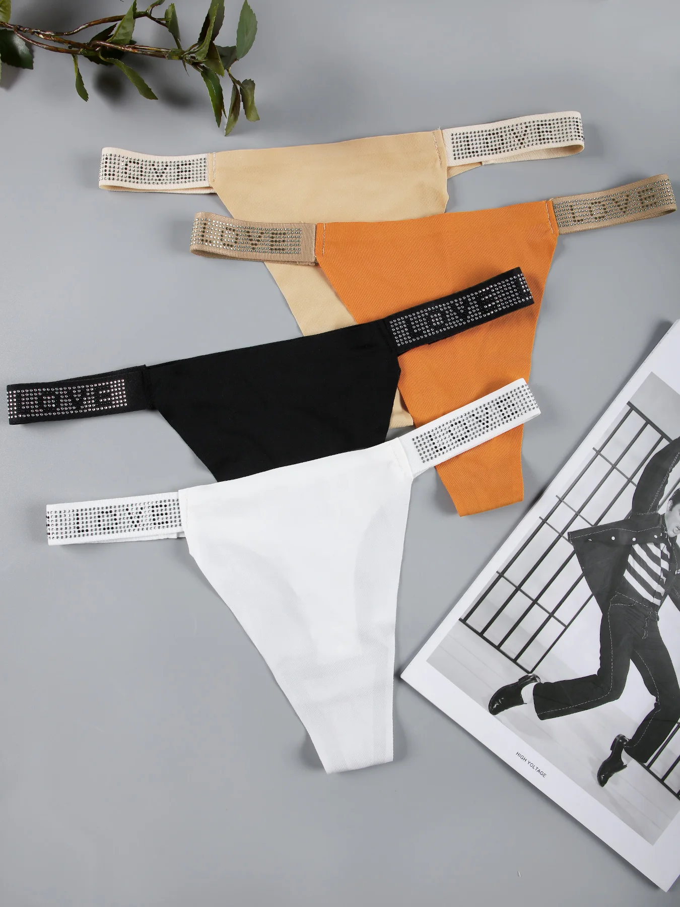 Женские Бесшовные трусики-стринги из вискозы с низкой посадкой