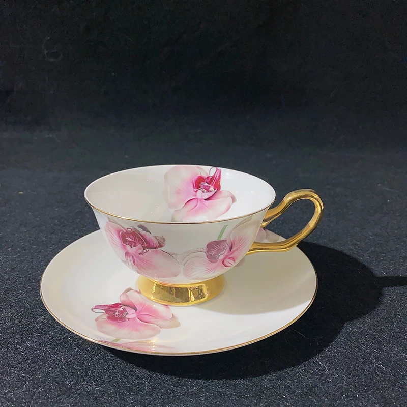 

Pink Ceramic European Coffee Cup and Saucer Small Fresh flower Bone China Ceramic Cup Afternoon Tea Flower Tea Cup for girl