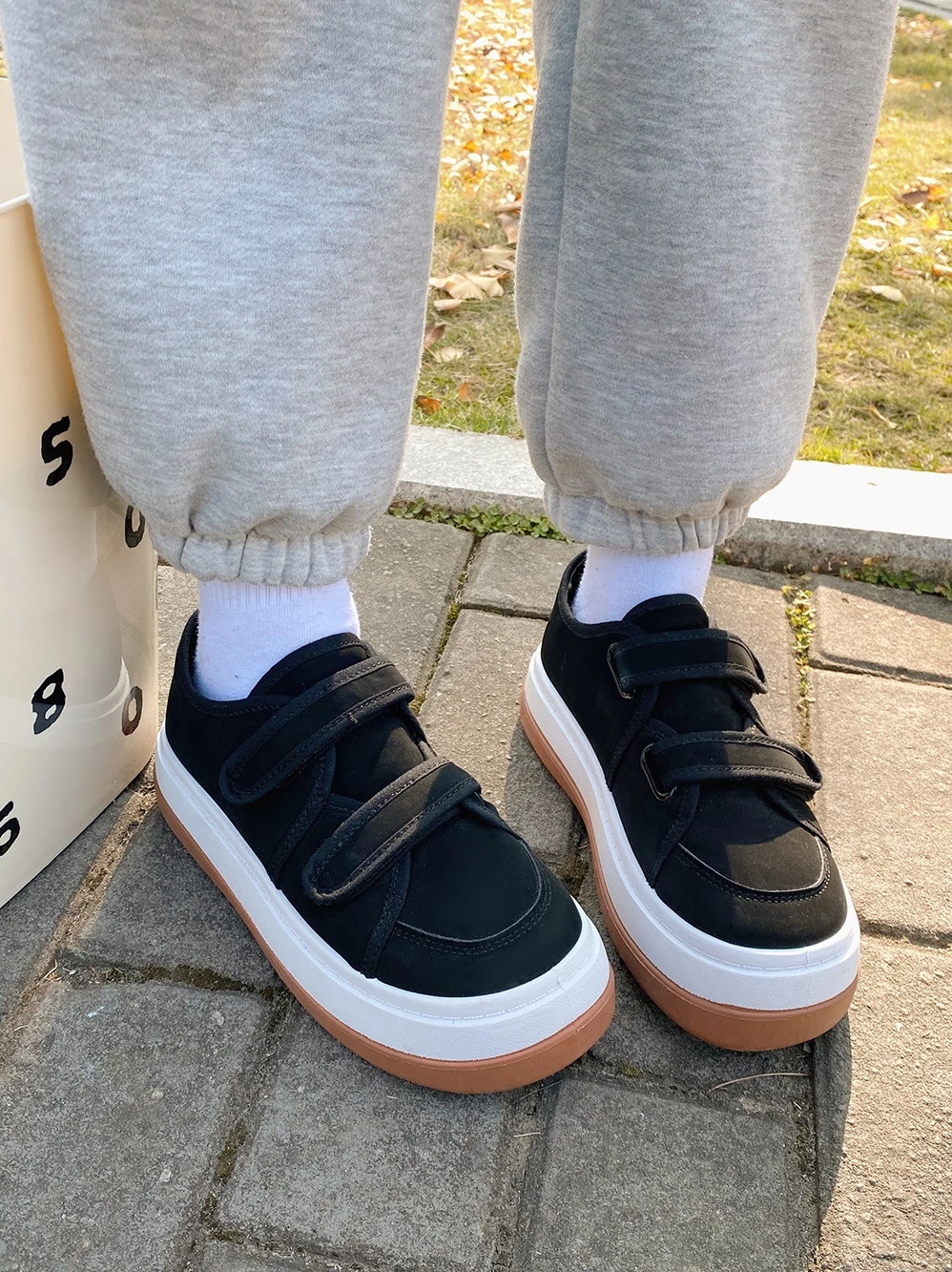 

Shoes Womens Sneakers Platform Roses Casual Thick Sole Fashion 2022 Retro TPR Leisure Spring Solid Shallow PU Fabric Basic Hook