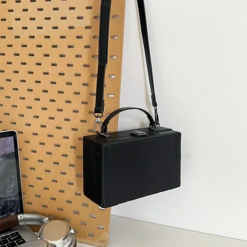 Однотонная сумка через плечо из искусственной кожи в западном стиле 2024