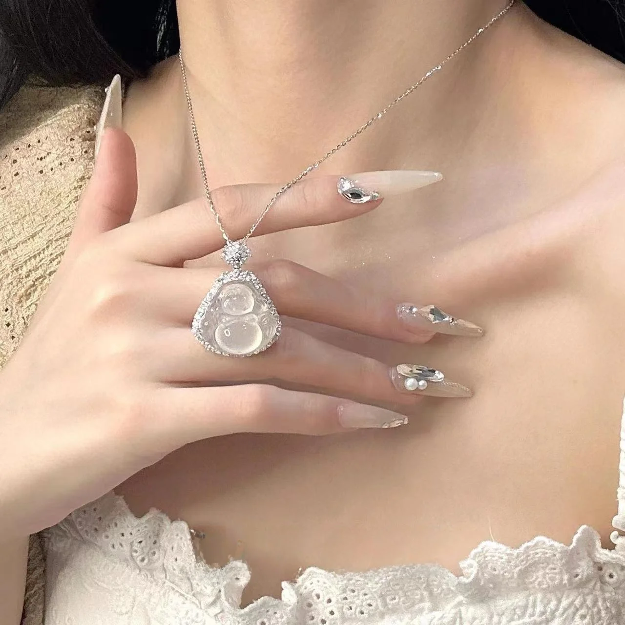 Ожерелье с подвеской Будды из имитации льда халцедона женское ожерелье 2024 новое