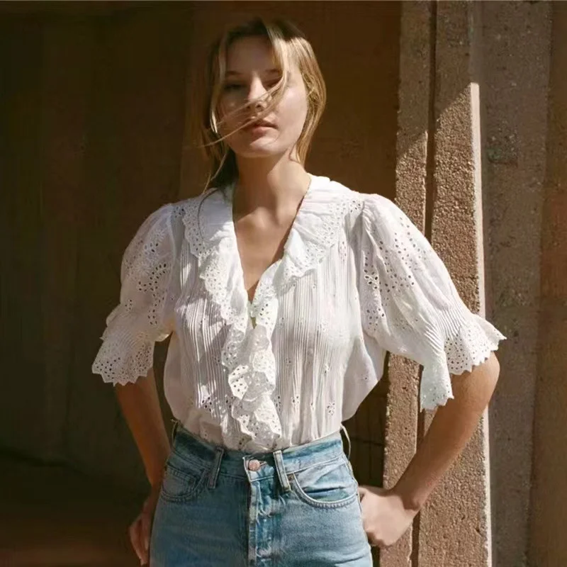 

American Department of Spring and Summer New Retro Ruffle Heavy Hollow Embroidery Bubble Sleeve Blouse Female