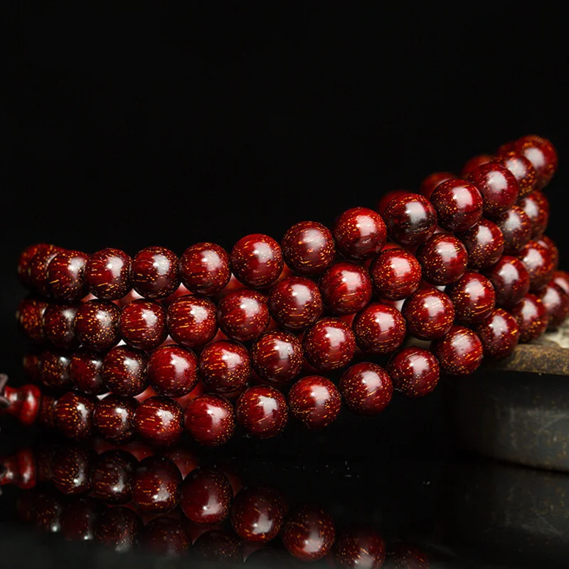 

Indian Lobular Red Sandalwood Hand String Is Full of Venus Old Material High-density 2.0 Cis Pattern Female and Male Buddha
