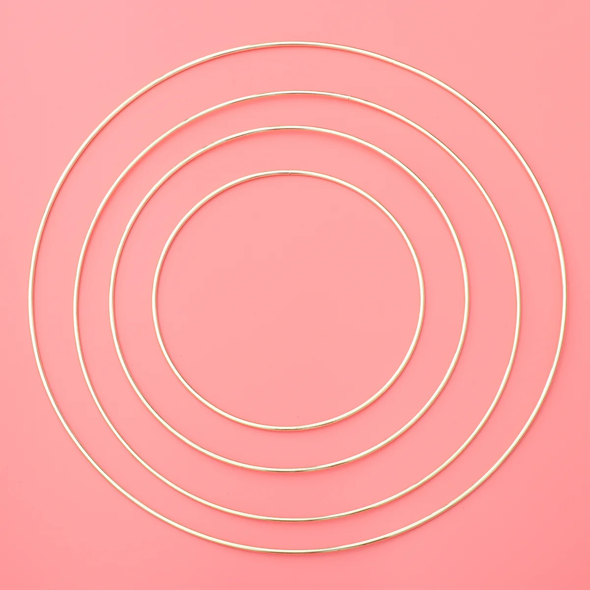 

4 Pcs Home Décor DIY Dreamcatcher Ring Accessory Floral Decor Dreamcatcher Hoop Supplies Metal Wreath Metal Hoop Ring Wind Chime