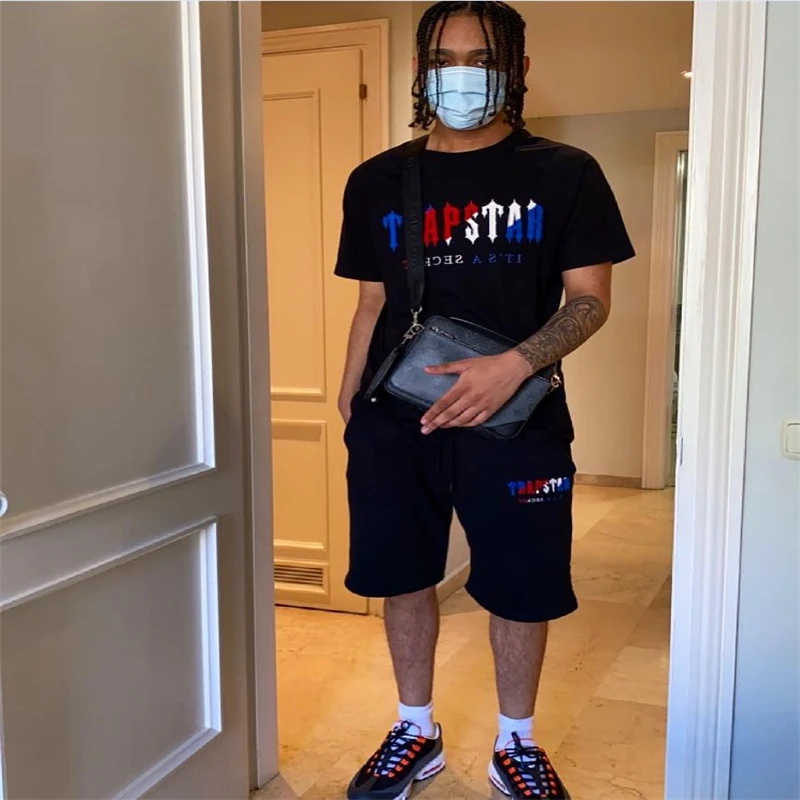 

22ss Hot Selling Trapstar London Men's Clothing Chenille Decoded Chort Set Revolution High Quality Embroidered T Shirt Pants