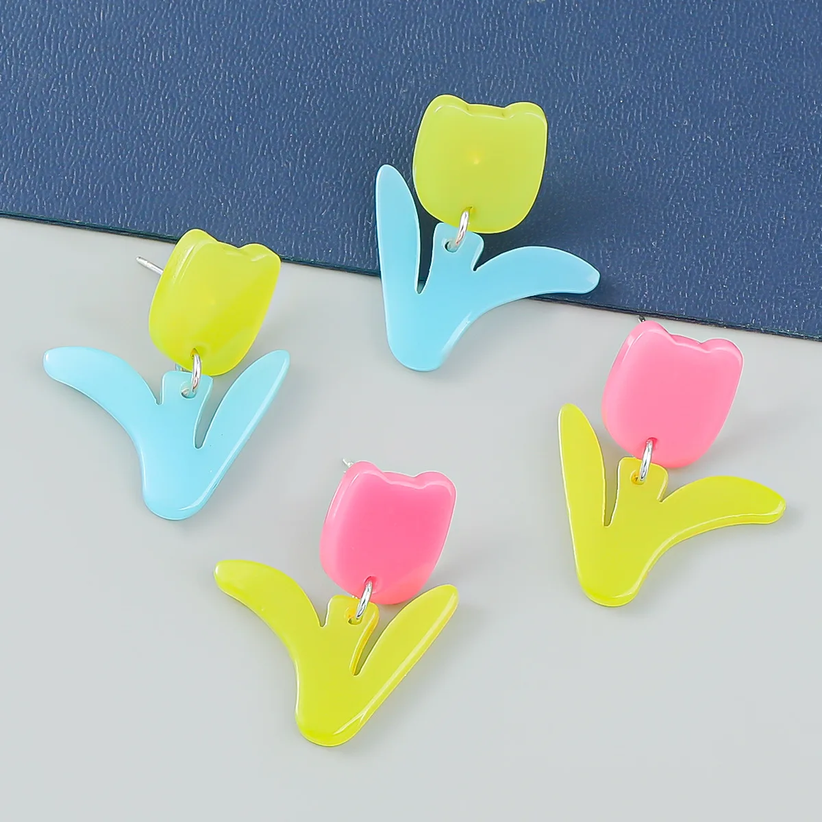 

Summer Small Hot Korean Acrylic Trendy Pink Tulip Drop Earrings For Women Girls Cute Sweet Jewelry Gift Fashion Flower Oorbellen