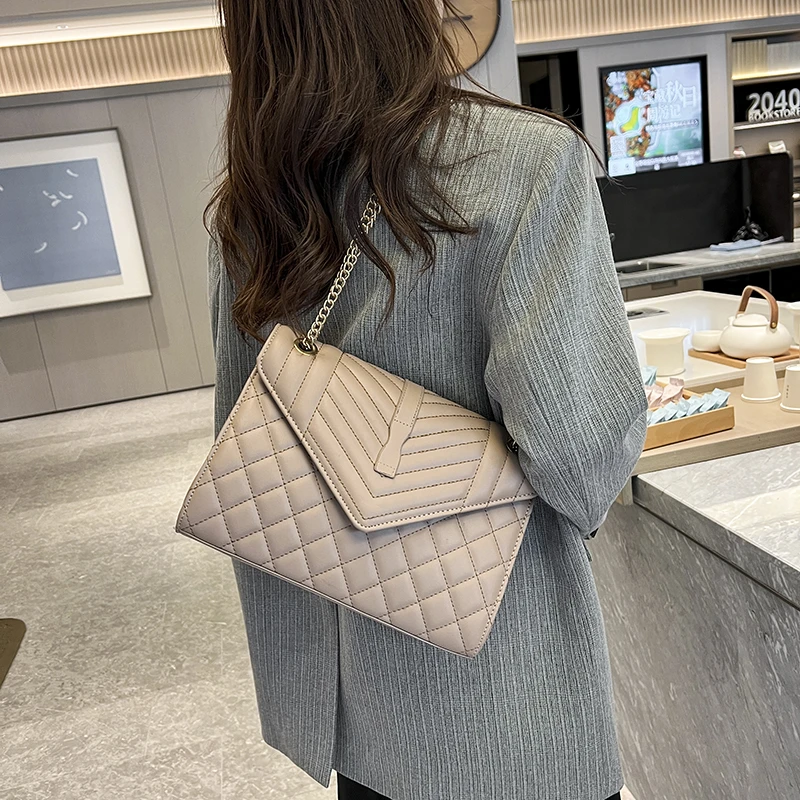 Fashion Women's Bag 2023 Trend Zipper Stripe European And American Flip Horizontal Square Double Chain White Pink Shoulder Bags