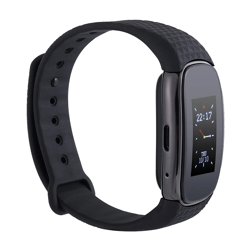 Диктофон в руке. Электронные часы с диктофоном. Смарт часы с видеокамерой и диктофоном. Mp3 плеер браслет. Часа диктофон.