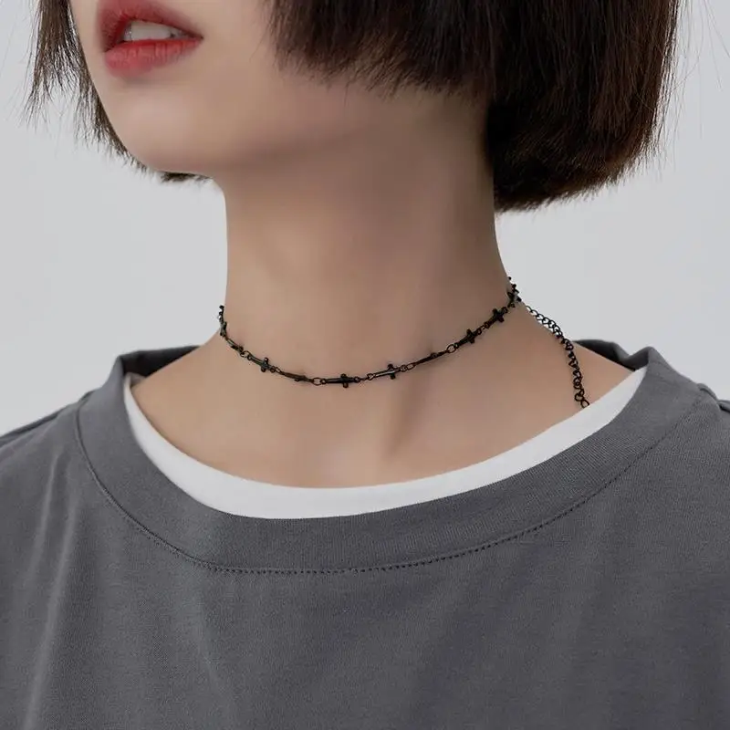 

Gravity Museum Small Necklace Light Luxury Small Women's New Design Sense Advanced Clavicle Chain Jewelry