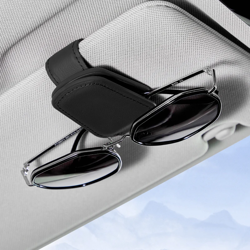 

Car sunshade plate glasses storage clip is convenient to arrange glasses, prevent lens scratching small does not take up space