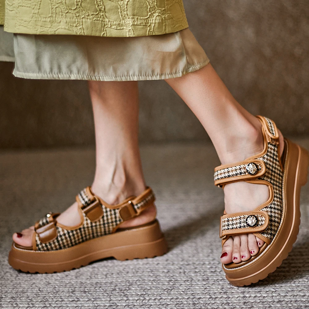 

New Fashion Summer Women Designer Shoes Ladies Round Toes Slingback Casual Wedges Sandals Platform Heels Sandles Black Yellow