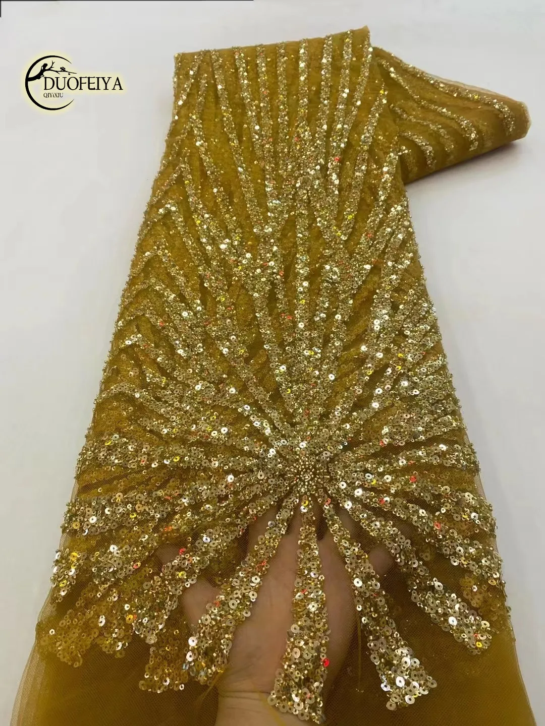 

Latest Africa Handmade Beaded Groom lace fabric High quality 2023 french net tulle lace Fabric luxury woman evening dress