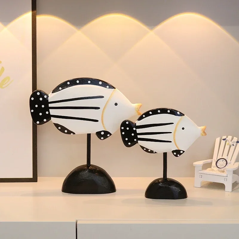 Фото Mediterranean Style Wooden Kiss Fish Ornament Ocean Theme Desktop Model Soft TV Cabinet Table Decor Fish Shaped Room Accessories №2