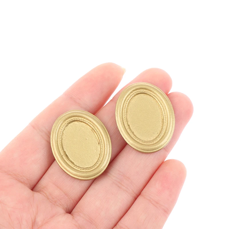 

2pcs Retro 1:12 Dollhouse Miniature Resin Gold Photo Frame Model Furniture Ornament Decor Toys